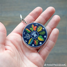Thistle Finch Philadelphia Hex Sign Keychain