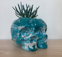 Maker Missya Double Skull Planter