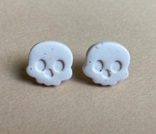 kc.co Skull Studs