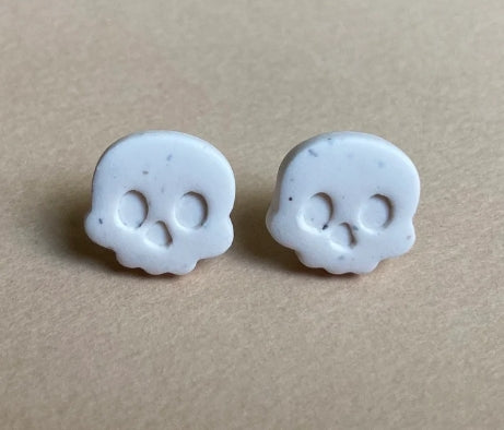 kc.co Skull Studs